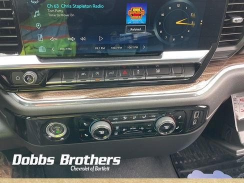 Used 2023 Chevrolet Silverado 1500 LT image 14