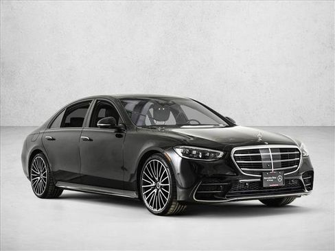 Certified 2023 Mercedes-Benz S 500 4MATIC w/ AMG Line image 3