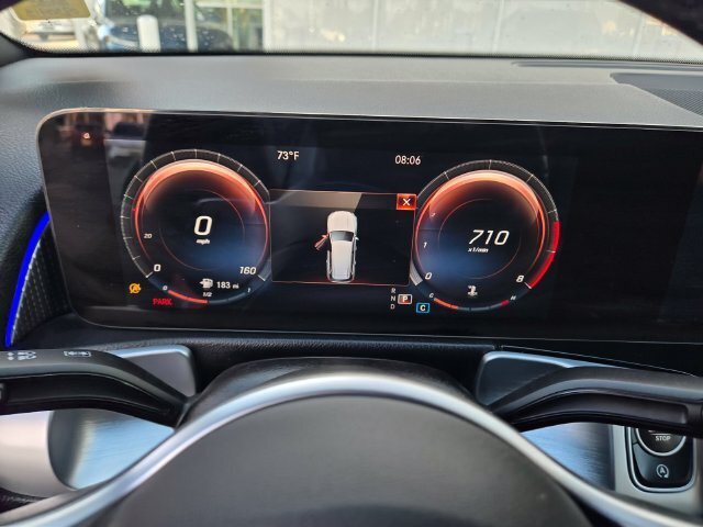 Used 2022 Mercedes-Benz GLB 250 4MATIC image 17