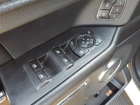 Used 2020 Ford Expedition XLT w/ Equipment Group 202A AWD/4WD image 19