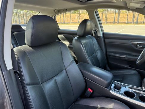 Used 2015 Nissan Altima 3.5 SL image 20