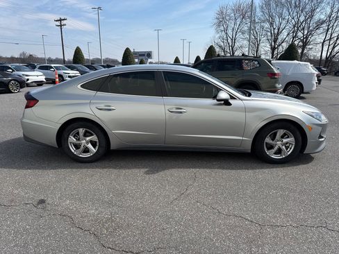 Used 2021 Hyundai Sonata SE image 8