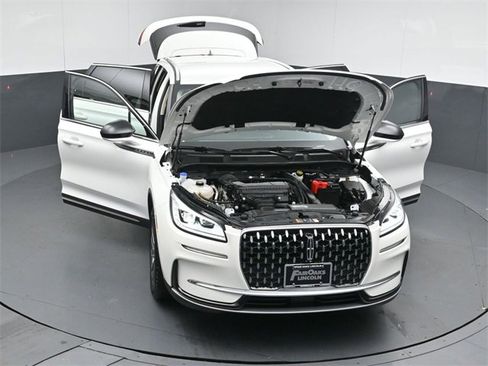 Used 2023 Lincoln Corsair Reserve image 52