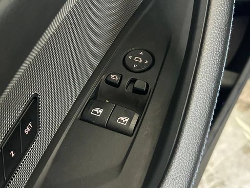 Used 2021 BMW 430i Coupe w/ M Sport Package RWD image 37