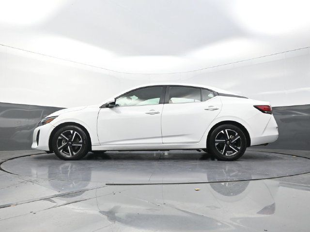 Used 2024 Nissan Sentra SV FWD image 34