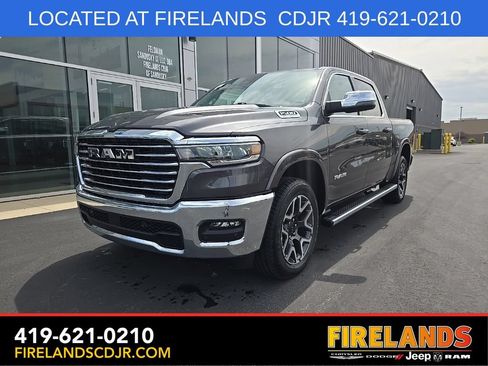 New 2026 RAM 1500 Laramie AWD/4WD image 5