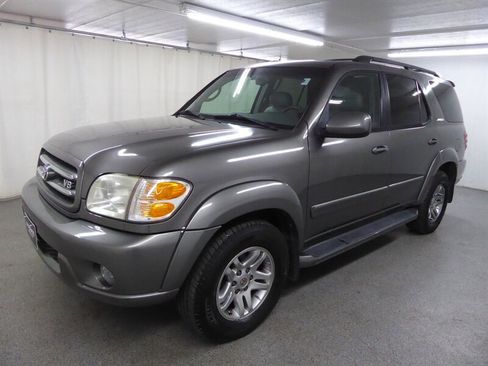 Used 2003 Toyota Sequoia Limited image 3