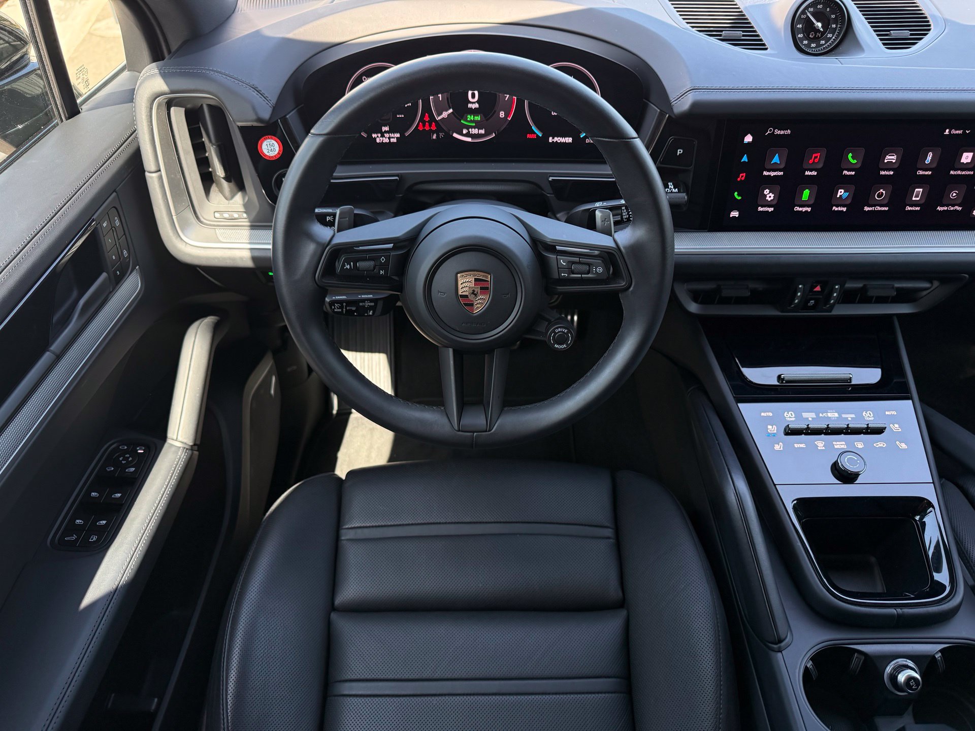 Used 2025 Porsche Cayenne S AWD/4WD image 14