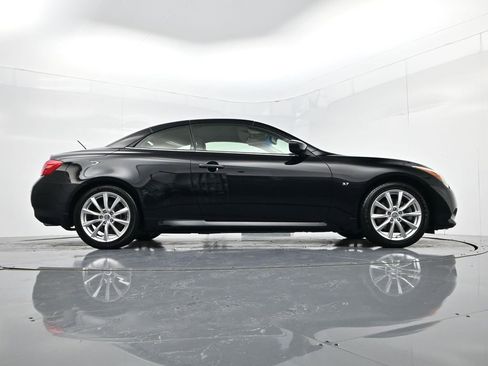 Used 2014 INFINITI Q60 Convertible w/ Premium Package image 44