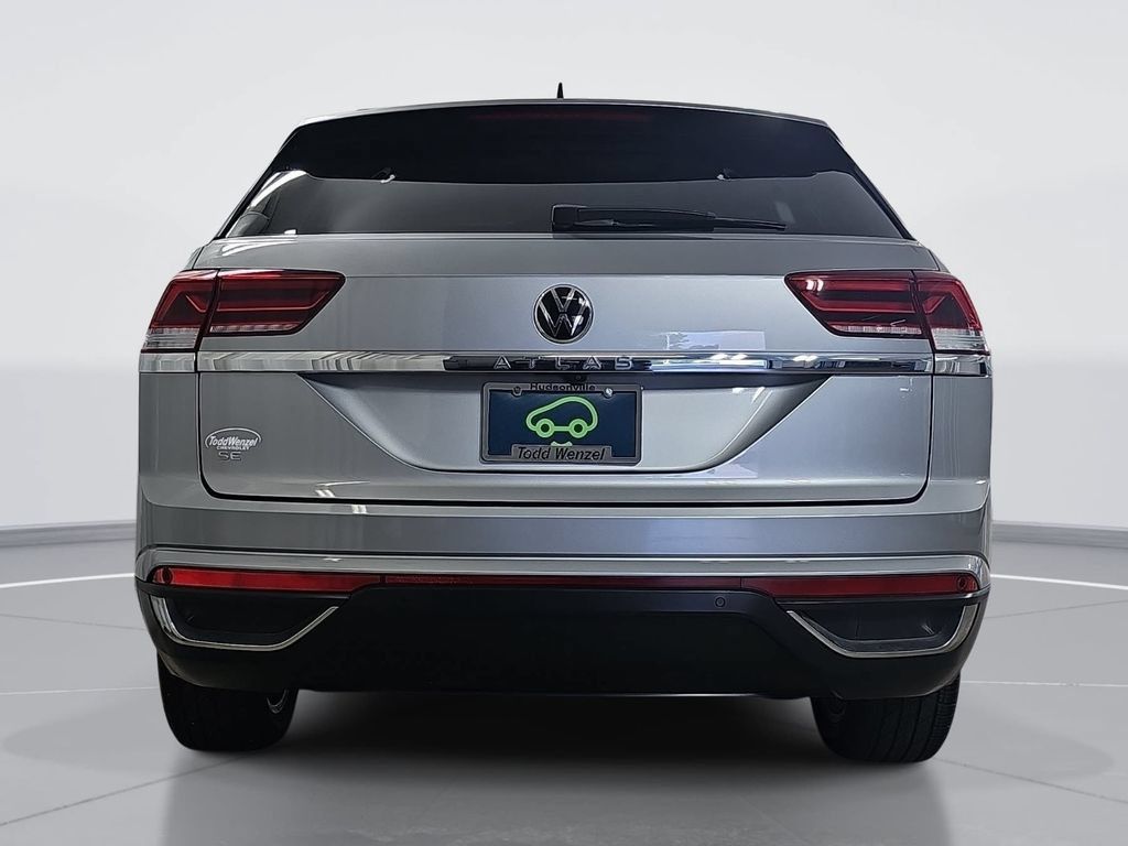 Used 2020 Volkswagen Atlas Cross Sport SE w/ Panoramic Sunroof Package FWD image 5