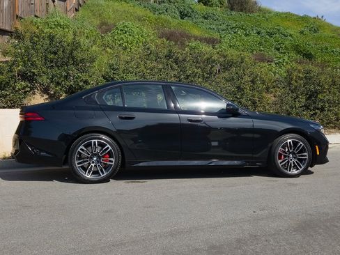 New 2026 BMW 530i 530i w/ M Sport Package image 4