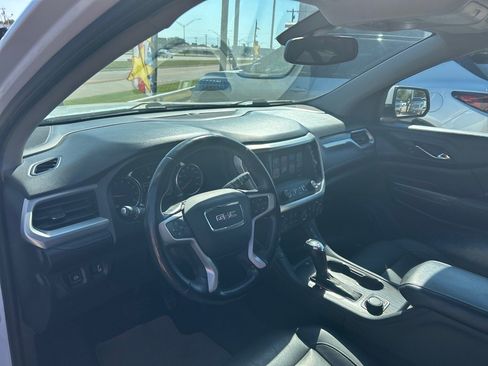 Used 2018 GMC Acadia SLT image 10