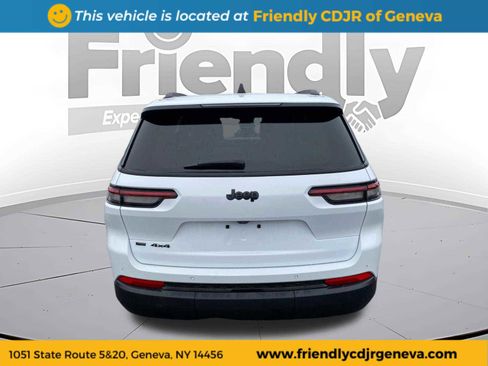 Used 2023 Jeep Grand Cherokee L Laredo image 6