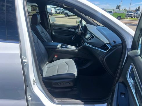 Used 2023 Buick Enclave Essence w/ Experience Buick Package FWD image 40