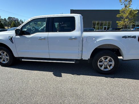 Used 2025 Ford F150 XLT w/ Equipment Group 301A Standard AWD/4WD image 11