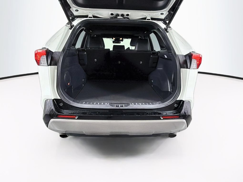 Used 2019 Toyota RAV4 XSE w/ XSE Weather Package AWD/4WD image 25