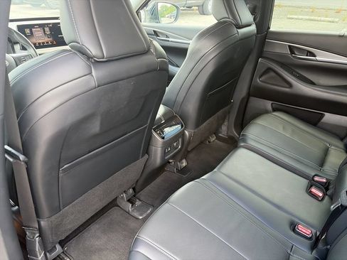Used 2023 INFINITI QX60 Luxe w/ Cargo Package FWD image 25
