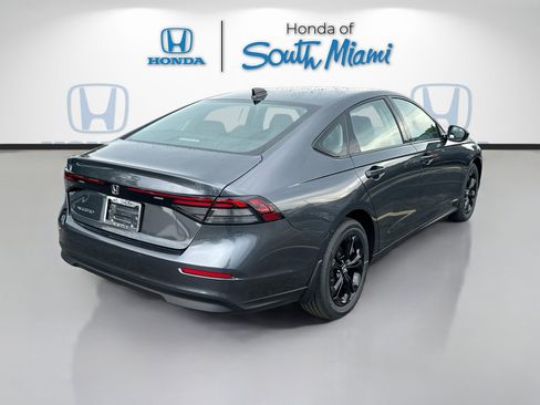 New 2025 Honda Accord SE image 6