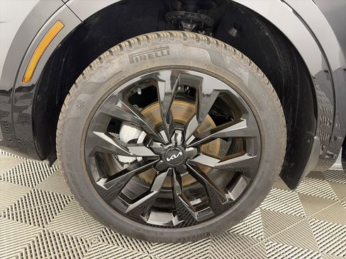 Certified 2023 Kia Sorento SX image 14