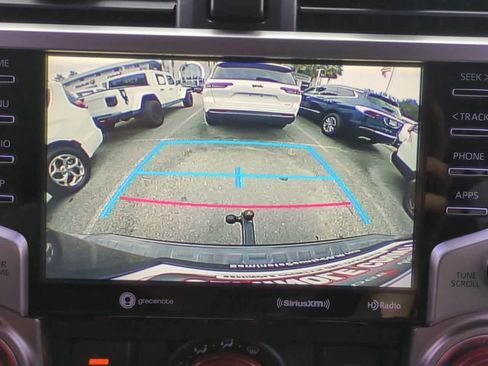 Used 2020 Toyota 4Runner SR5 Premium image 31