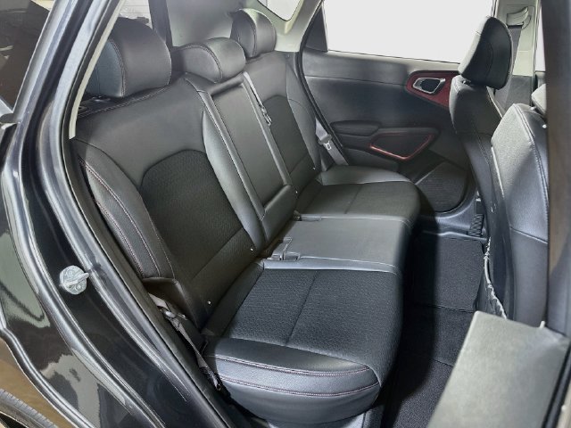 Used 2024 Kia Soul GT-Line w/ GT-Line Technology Package FWD image 11