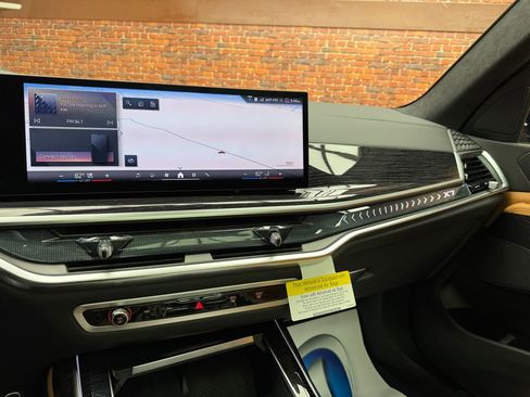 New 2026 BMW X7 xDrive40i w/ M Sport Package image 16