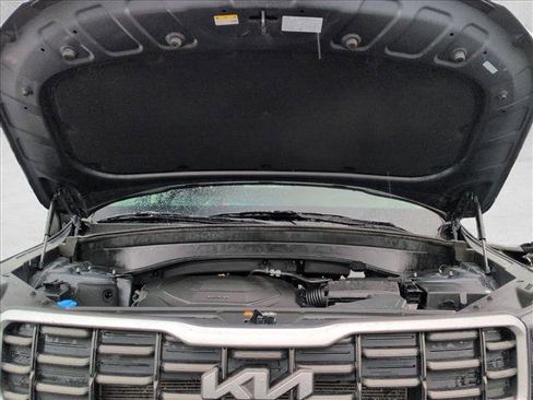 Used 2025 Kia Telluride S AWD/4WD image 23