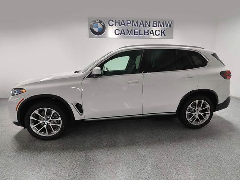 Used 2026 BMW X5 sDrive40i w/ Parking Assistance Package RWD image 3