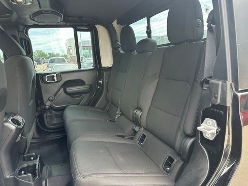Used 2023 Jeep Gladiator Sport w/ Trailer Tow Package AWD/4WD image 25