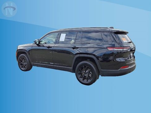 Certified 2024 Jeep Grand Cherokee L Laredo AWD/4WD image 6