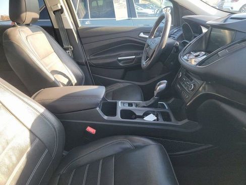 Used 2018 Ford Escape Titanium image 9