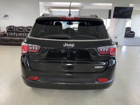 Used 2020 Jeep Compass Latitude FWD image 7