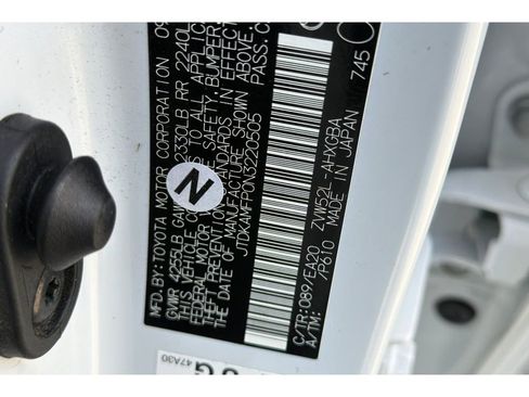 Used 2022 Toyota Prius Prime XLE FWD image 34