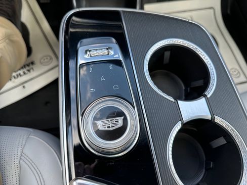 Used 2024 Cadillac Lyriq Luxury w/ LPO, Floor Liner Package image 29