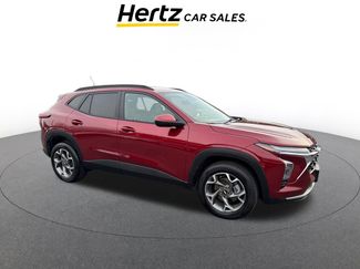 Used 2025 Chevrolet Trax LT video 1