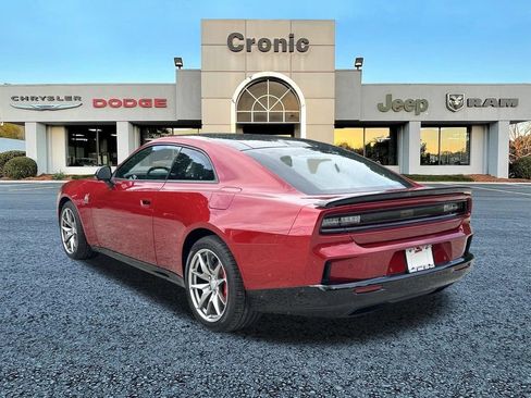 Used 2024 Dodge Charger Daytona Scat Pack w/ Plus Group AWD/4WD image 5