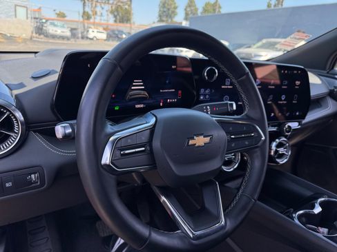Used 2024 Chevrolet Blazer EV LT AWD/4WD image 18