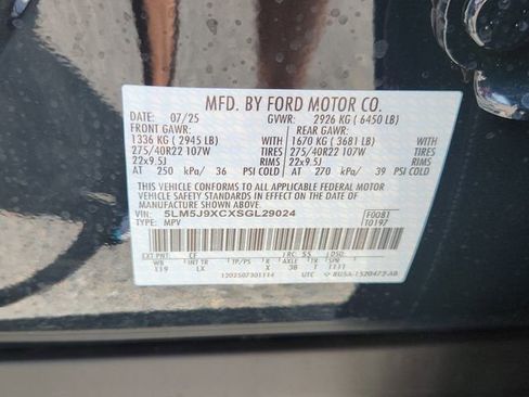 New 2025 Lincoln Aviator Black Label image 24