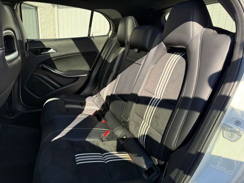 Used 2018 Mercedes-Benz GLA 250 4MATIC image 16