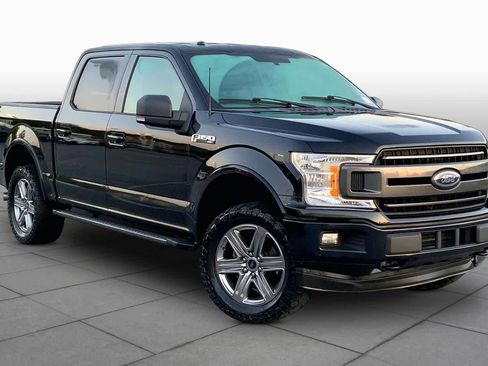 Used 2018 Ford F150 XLT w/ Equipment Group 302A Luxury AWD/4WD image 2