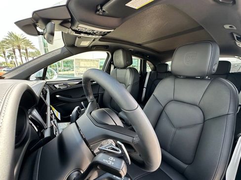 Used 2026 Porsche Macan S image 5