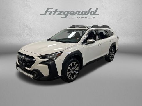 Used 2025 Subaru Outback Touring w/ Popular Package #2 AWD/4WD image 1