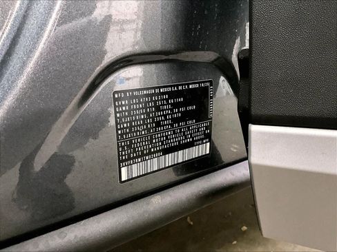 New 2026 Volkswagen Tiguan SE image 34