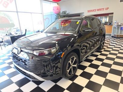 Certified 2025 Volkswagen Tiguan SE