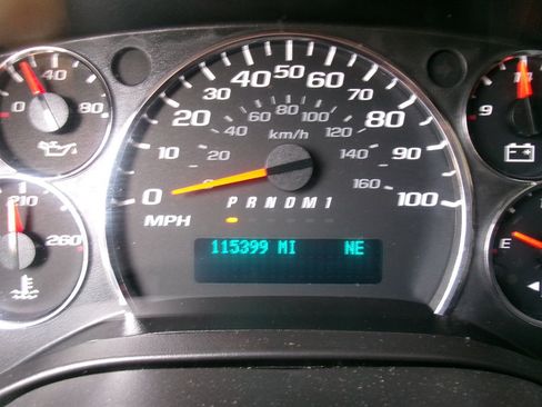 Used 2016 Chevrolet Express 3500 LT w/ LT Preferred Equipment Group RWD image 33