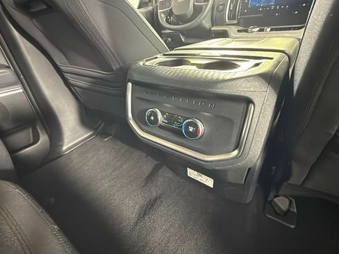 Used 2025 Ford Expedition Max Active AWD/4WD image 34