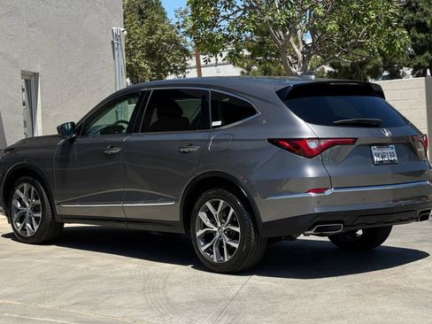 Certified 2024 Acura MDX FWD w/ Technology Package image 3