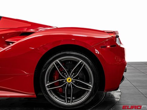 Used 2017 Ferrari 488 Spider *CARBON INTERIOR * IMMACULATE image 18