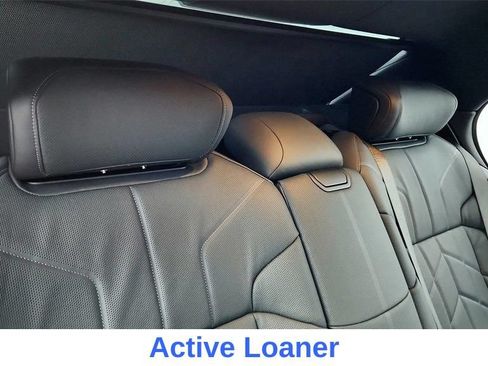 Used 2025 BMW i7 xDrive60 AWD/4WD image 21