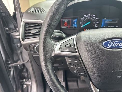 Used 2024 Ford Edge SEL w/ Convenience Package image 17